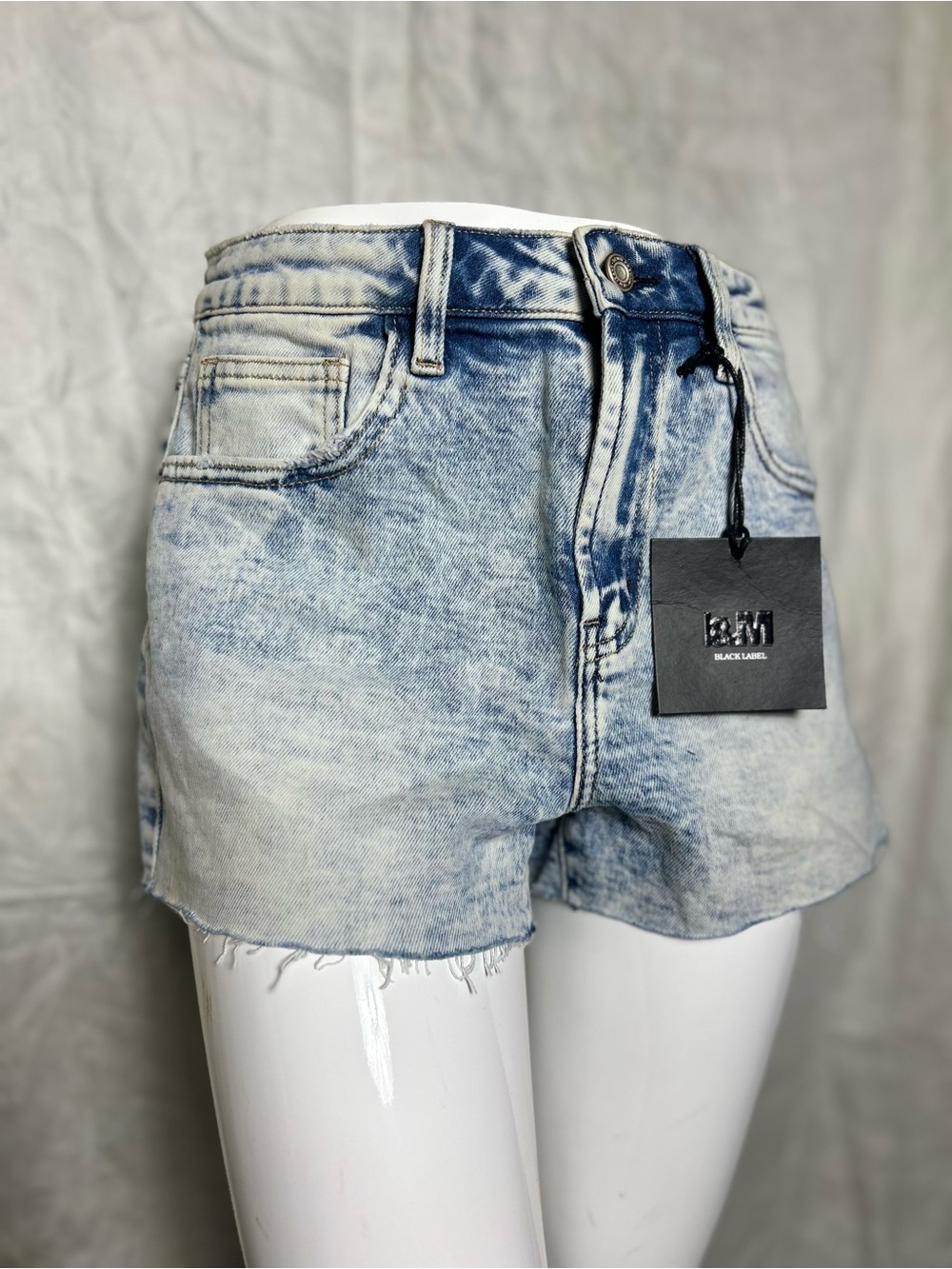 SUPER CUTE ACID WASH HIGH WAIST CUTOFF JEAN SHORTS